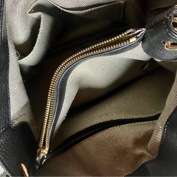 Vintage Vince Camuto genuine leather black purse with gold buckle and trim - Picture 4 of 6